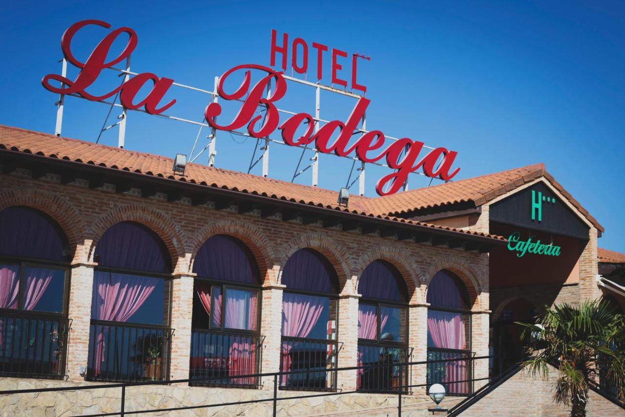 Hotel La Bodega La Almunia de Doña Godina Esterno foto