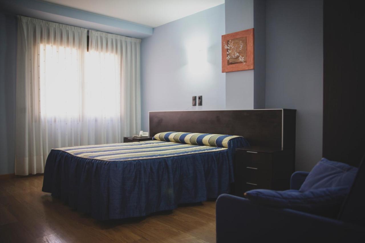 Hotel La Bodega La Almunia de Doña Godina Esterno foto